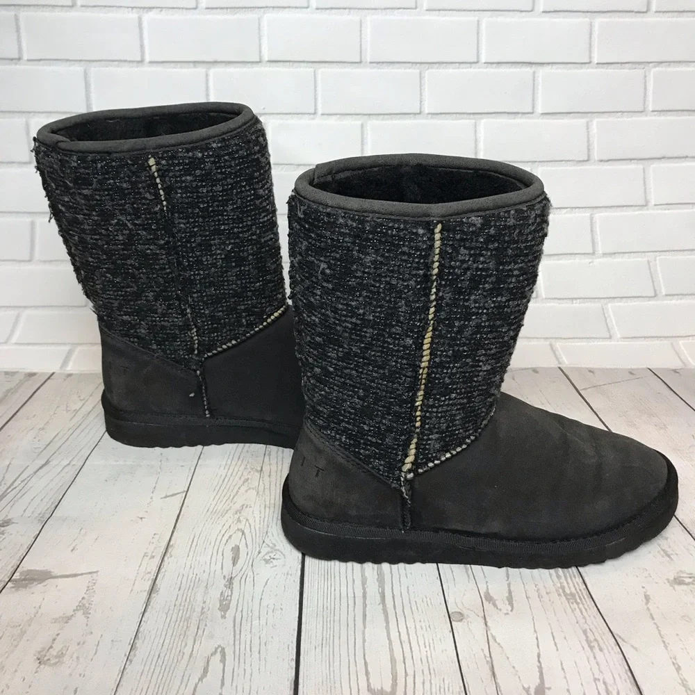 Esprit furry lined boots